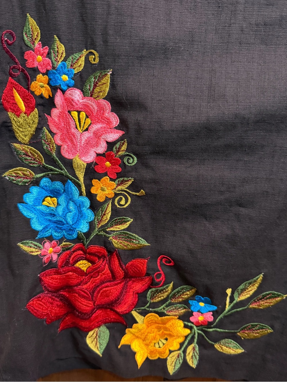 Elegancia Yucateca Embroidered Floral Dress L - Picture 4 of 5